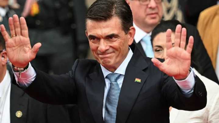 Rodrigo Paz rinde protesta como presidente de Bolivia; termina con 20 años de la izquierda en el poder