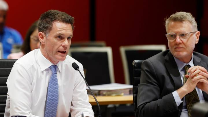 Nearly half a million public service employees on notice after New South Wales neo