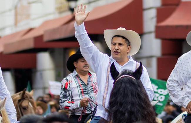 Vinculan a ‘Los Erres’ con asesinato del alcalde Carlos Manzo