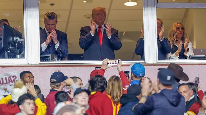 ‘Wow! Just Wow’: Trump Booed So Loudly at the Commanders Game That the Stadium Shook — But It’s Hegseth’s Meltdown That Steals the Show