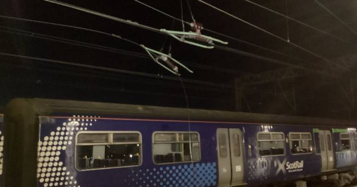 Glasgow Central services remain disrupted due to damaged overhead lines