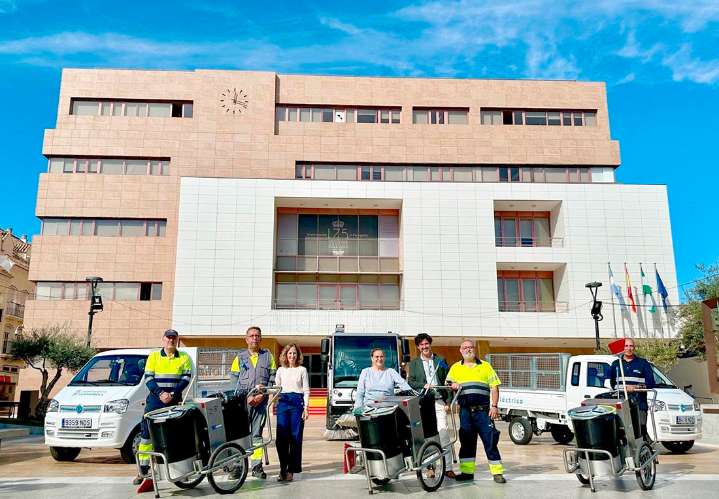 El Ayuntamiento de Fuengirola incrementa las dotaciones para limpieza de la vía pública
