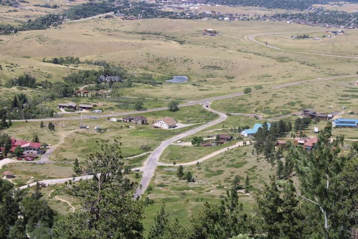 Natrona County Road & Weather Report: Blue Skies & Breezes Dominate Today (11/12/25)