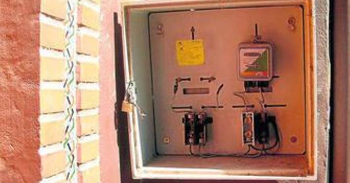 Tres días sin luz en Almería: 43 puntos apagados y 2.000 vecinos atrapados por un corte “deliberado”