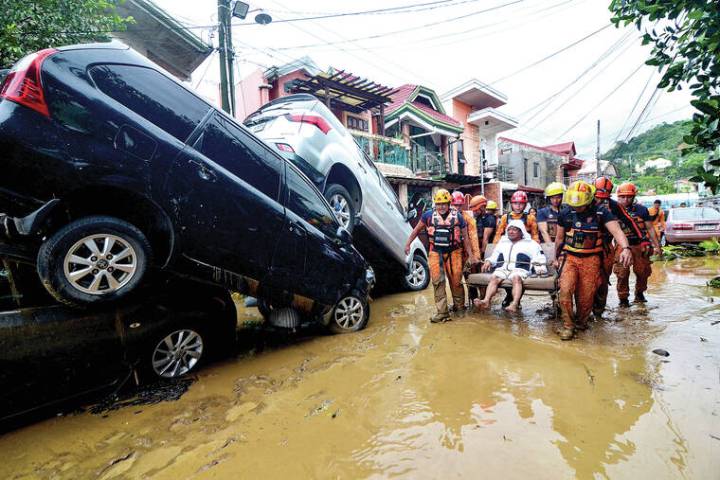 26 killed, 387,000 displaced as Typhoon Kalmaegi hits Philippines