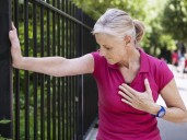 Los síntomas que millones de argentinos subestiman y podrían ser EPOC: una prueba simple para detectarla