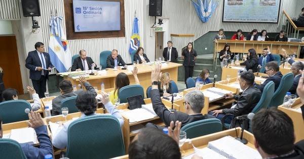 El proyecto para restituir a Sosa como Procurador General volvió a la comisión de Legislación General