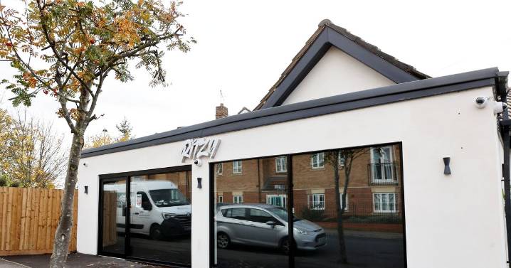 Police 'missed four chances to arrest alleged train attacker'