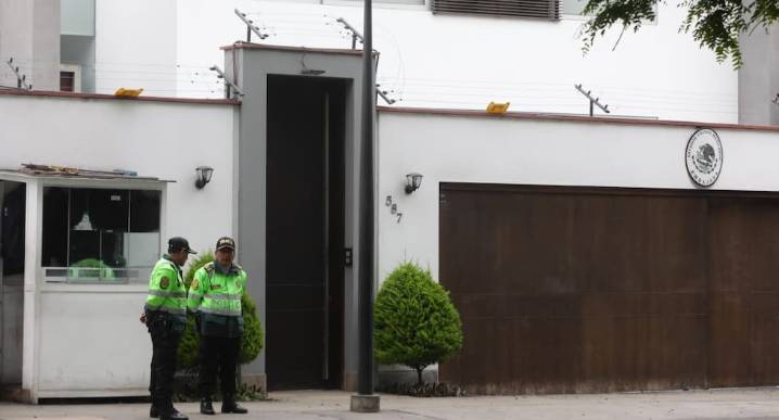 México: Perú ratifica que respetará su inmunidad diplomática en Lima