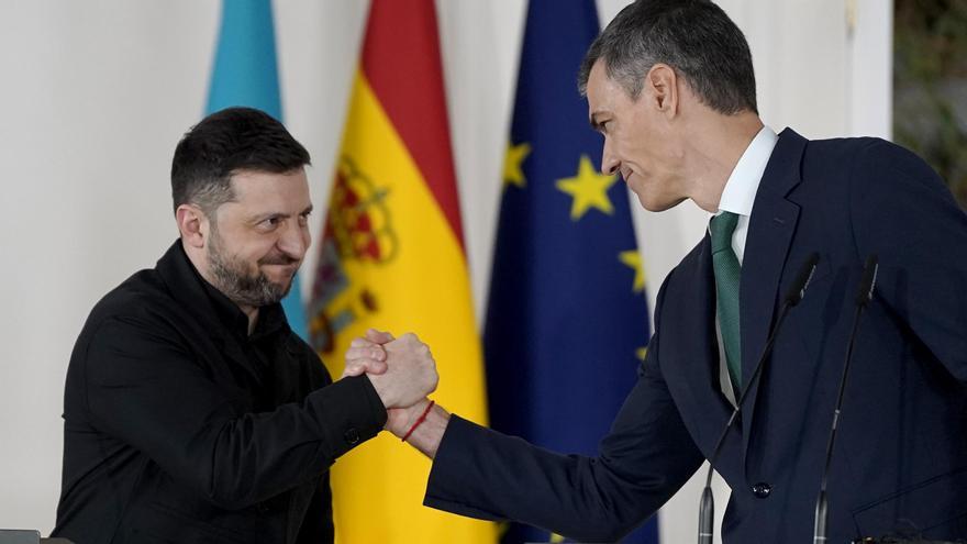 El encuentro entre Pedro Sánchez y Zelenski en Moncloa, en imágenes