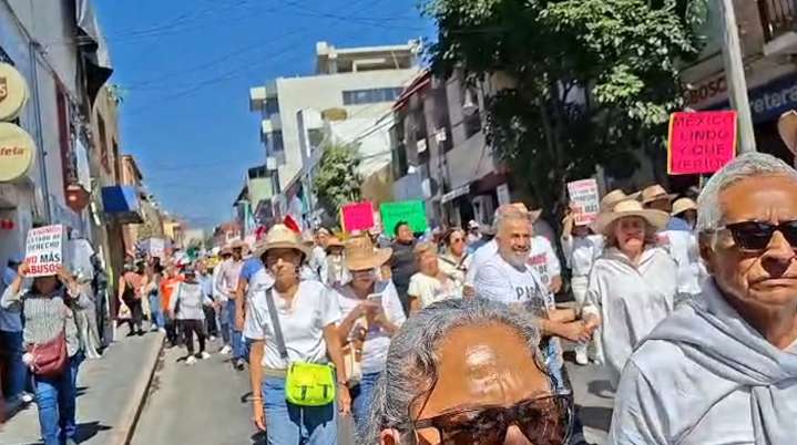 “Generación Z” toma las calles de Cuernavaca; avanzan hacia el Centro