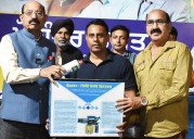 Mohinder Bhagat distributes 32 new fogging machines to Councillors to combat mosquito spread