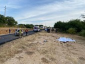 Volcadura en carretera Transpeninsular deja un muerto y un herido en San José del Cabo