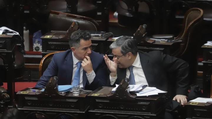 La Libertad Avanza volvió a sumar diputados a su bloque y puede desplazar al peronismo como principal fuerza