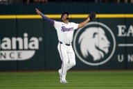 Mets make stunning swap of big money contracts, send away long