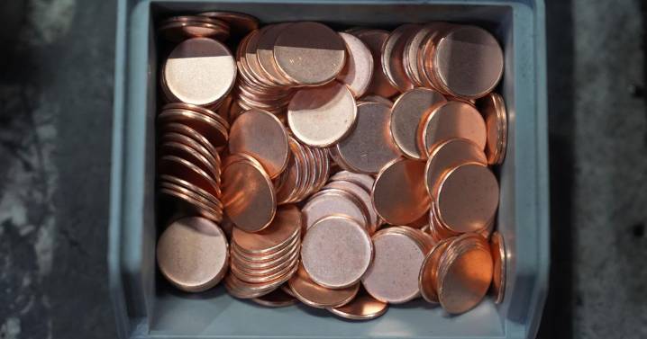 US Mint in Philadelphia presses final pennies as the 1
