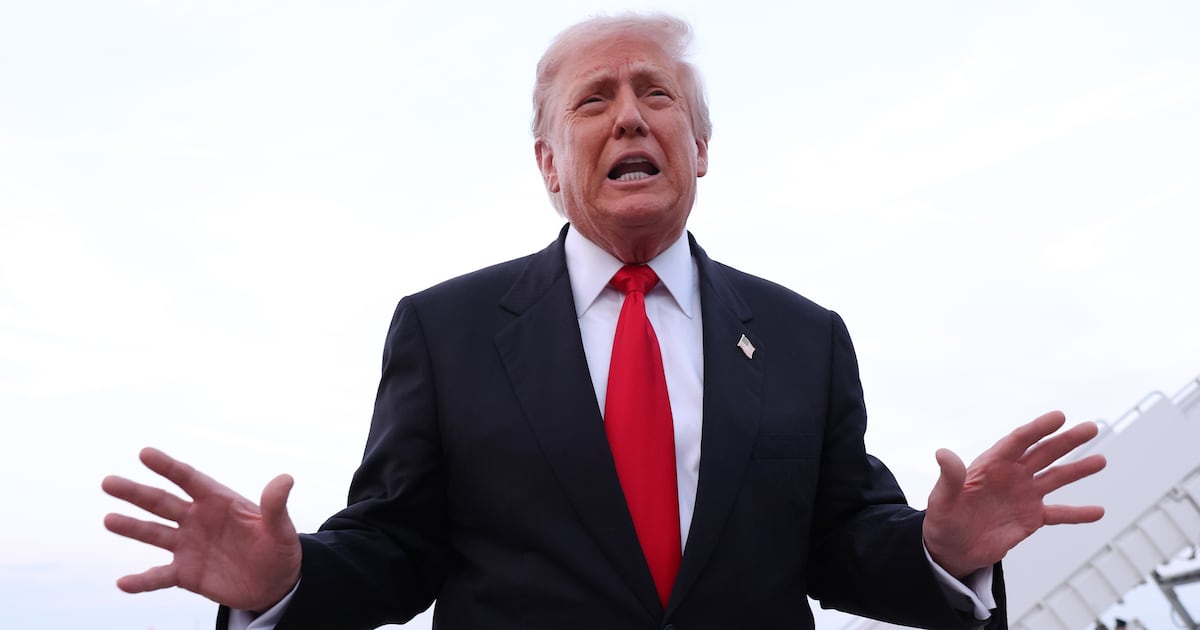 DOJ Hiring in Freefall as Applicants Flunk the ‘Favorite Trump Policy’ Test