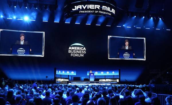 Milei, Manzano y los yates de los supermillonarios