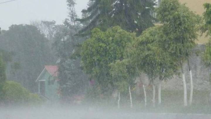 ¡Sin soltar el paraguas! Viernes lluvioso y nublado en gran parte del país