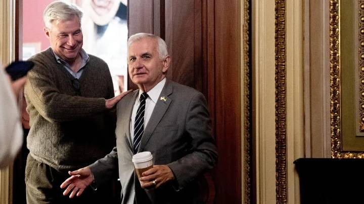 US Shutdown nears end as Senate Democrats agree to funding deal