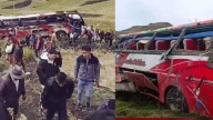 Video | Aumentan a 21 los muertos por caída de un autobús a un abismo en Ecuador