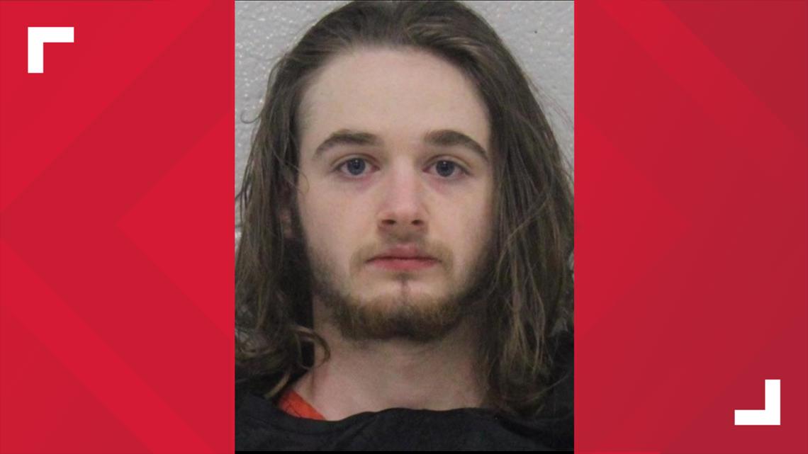 Carroll County man arrested for allegedly making online threats against metro Atlanta high school