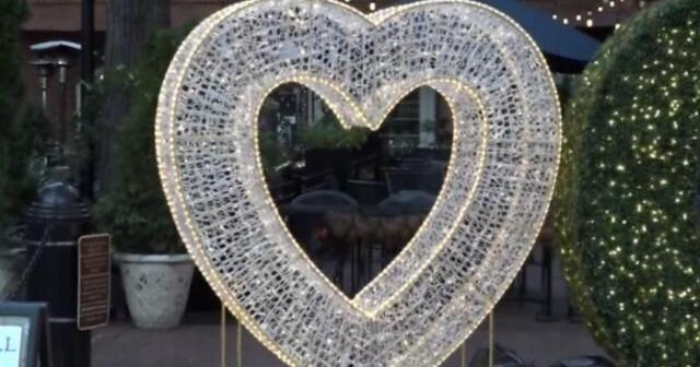 Magic on the Mall returns