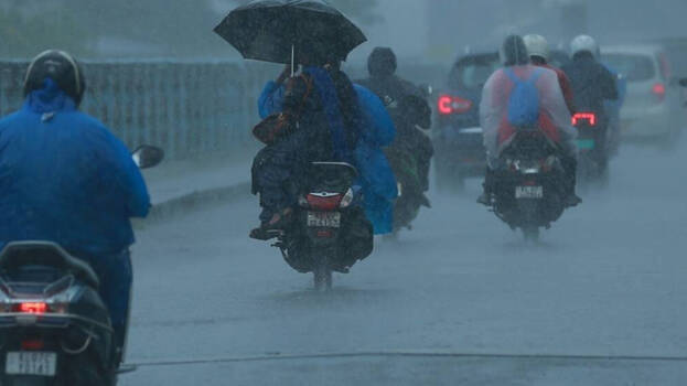 Heavy rainfall in coming hours; yellow alert in three districts