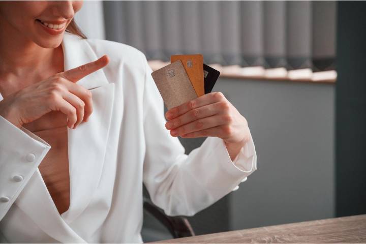 Cómo elegir un proveedor de remesas digitales: guía práctica para tomar la mejor decisión