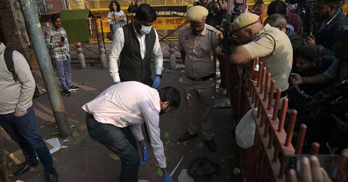 Delhi blast: Forensic team collects 40 sample including two cartridges, explosives