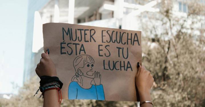 Rompe el silencio: charla en la UMSNH contra la violencia de género