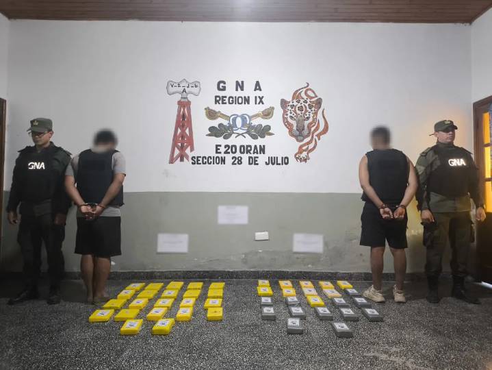 Detuvieron a dos bagayeros con más de 46 kilos de cocaína en Orán