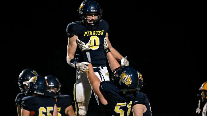 Pewamo-Westphalia-Ithaca football: Photos from the regional final