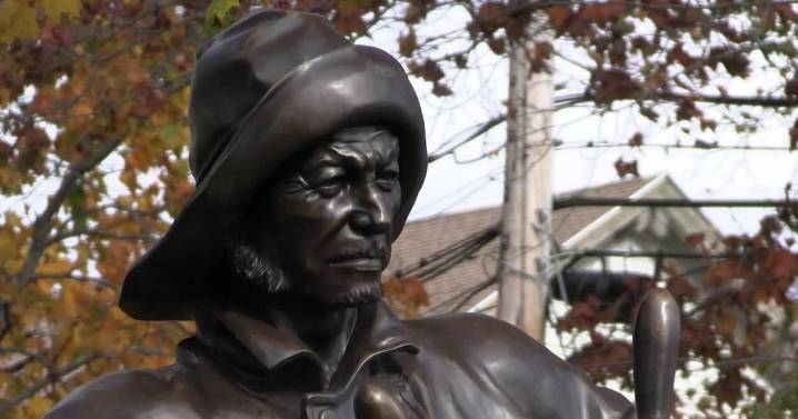 Searsport's maritime history is now preserved and honored in bronze