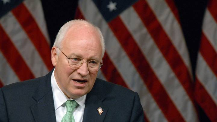Dick Cheney, uno de los vicepresidentes más poderosos y divisivos de EEUU, muere a los 84 años