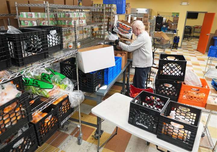 People in some states get SNAP food aid while others still wait for their November benefits