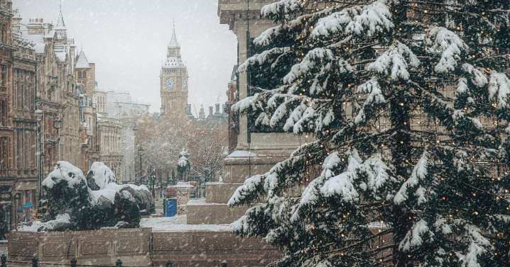 Weather expert gives heart-breaking verdict on possibility of white Christmas in London