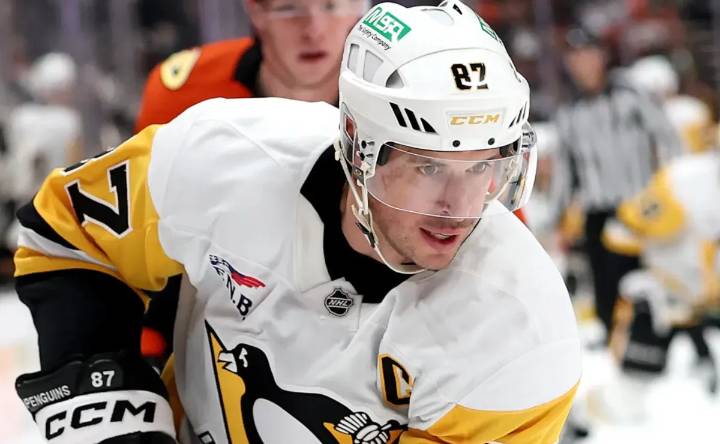 Penguins’ Sidney Crosby offers clear take on Sharks star Macklin Celebrini amid NHL debate