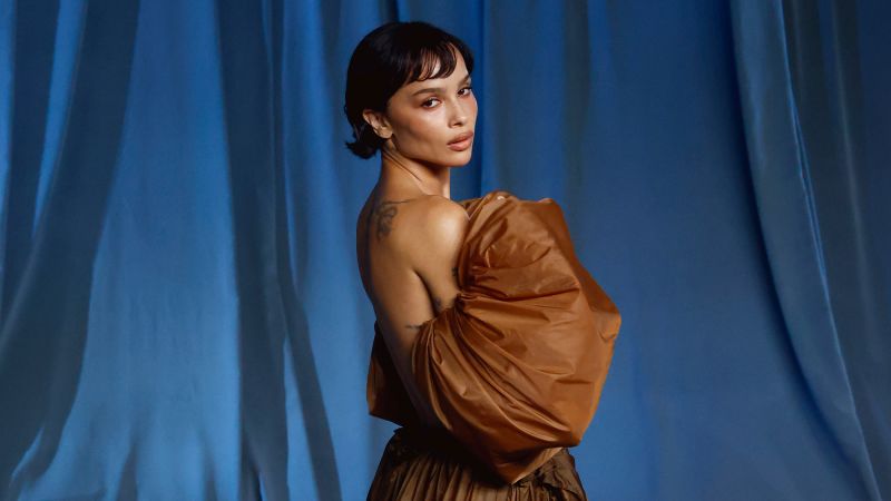 Dress Codes: Big sleeves were the original power shoulders