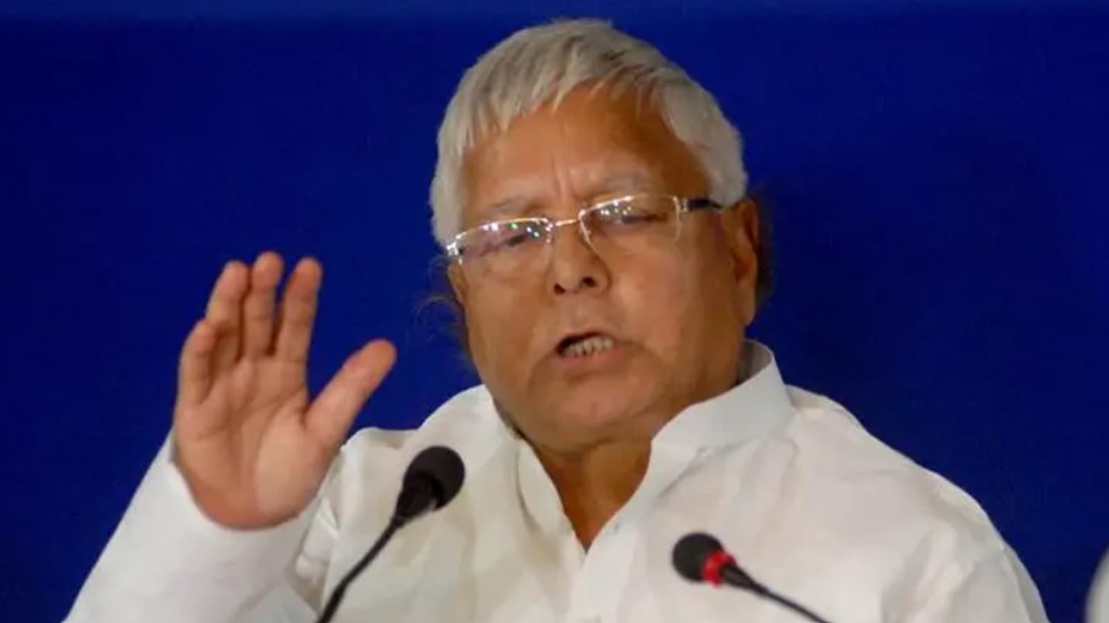 Too much like old times for many as Lalu turns out for candidate jailed on extortion charge