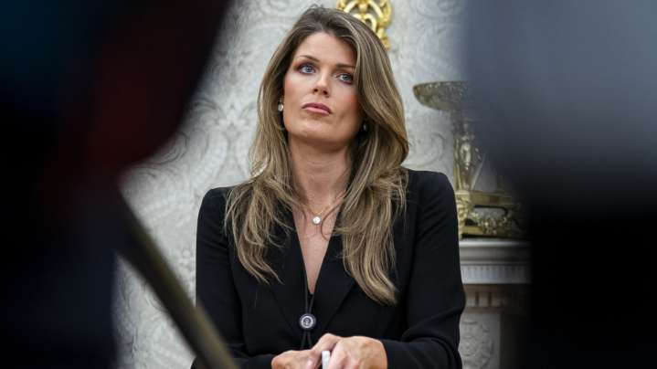 Trump Lawyer Lindsey Halligan Was Put On Blast Over Bizarre Text Messages To A Reporter