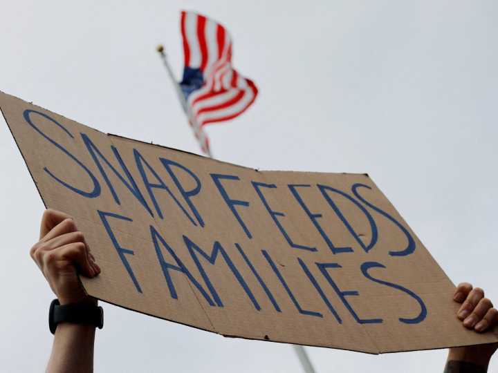 Trump administration to partially fund SNAP food benefits amid US shutdown