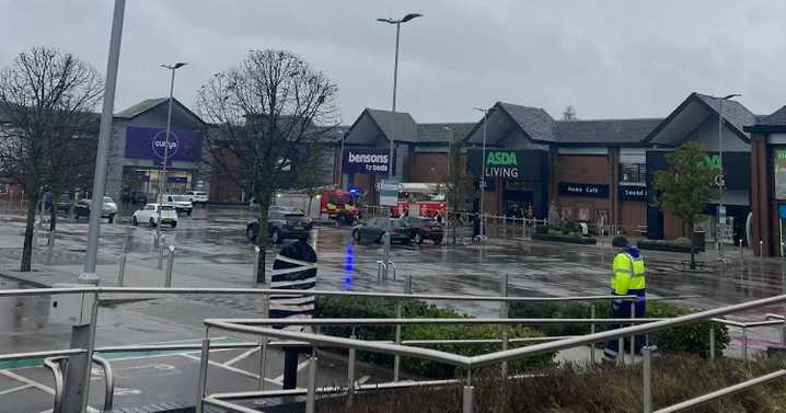 Elk Mill Shopping Park issues update after roof tiles become loose during Storm Claudia