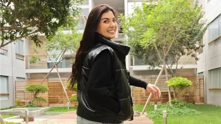 "Pegaditas así, siempre": Ana Siucho se hace tatuaje dedicado a sus hijas