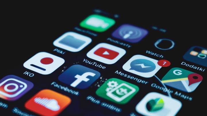 Government schools in Karnataka to open social media accounts for higher enrollment