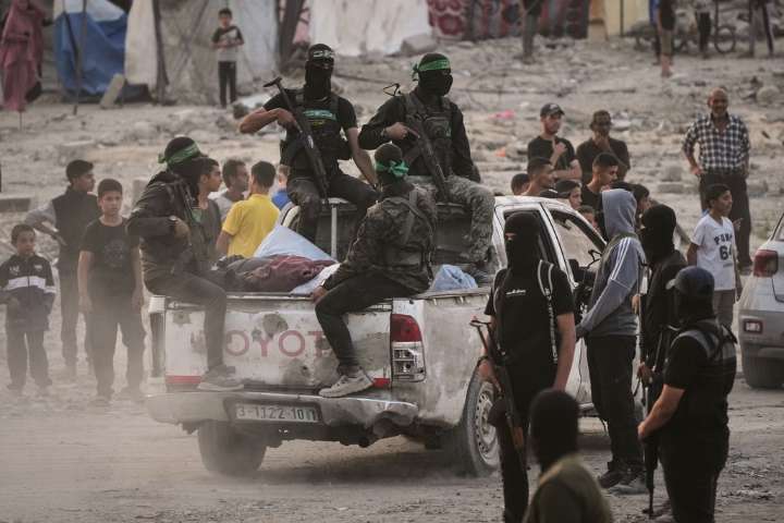 Israel Charges Hamas Rearming, Stockpiling Weapons Abroad as White House Welcomes Israeli Hostages