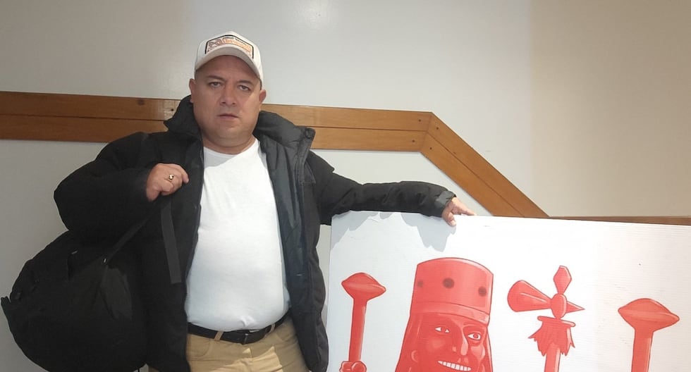 Arturo Fernández da a entender que tiene “informantes” en la PNP