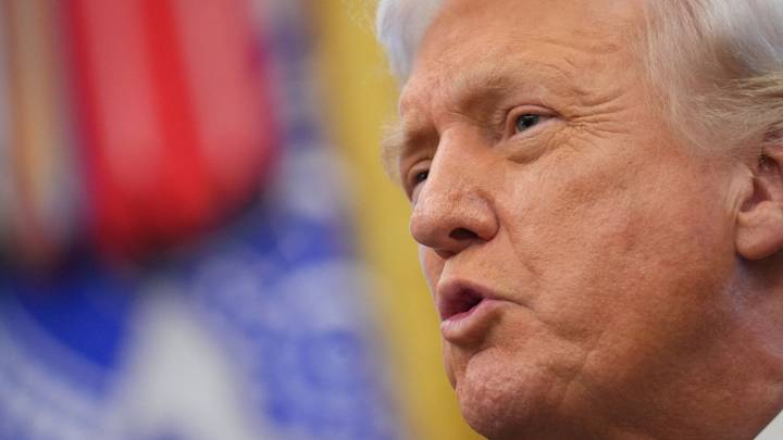 Trump pardons Jan. 6 defendant for separate gun offense, releasing him from prison