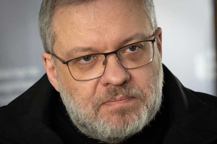 EU renews demand that Ukraine crack down on corruption in wake of major energy scandal