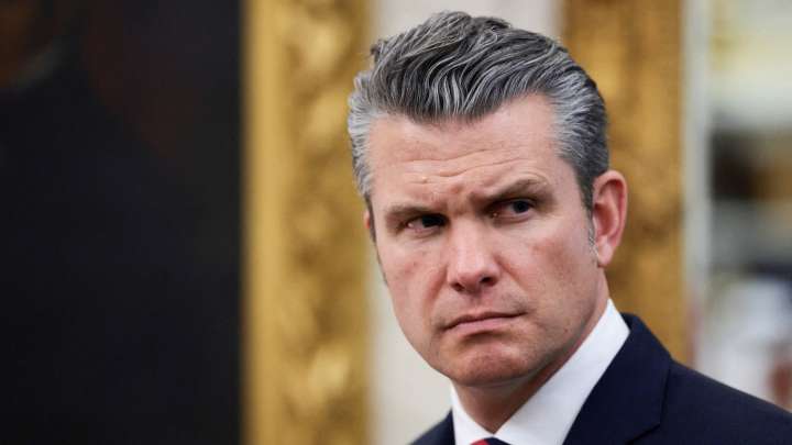 Medios Afirman Que Ejército de EUA Bombardeó a Sobrevivientes de Ataque a Lancha, en el Caribe